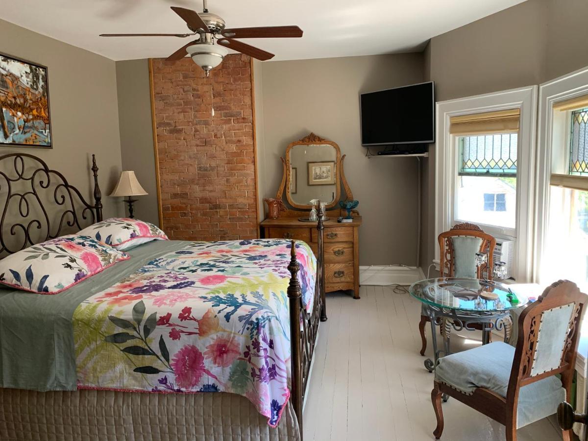 Green Oaks B&B ナイアガラオンザレイク エクステリア 写真